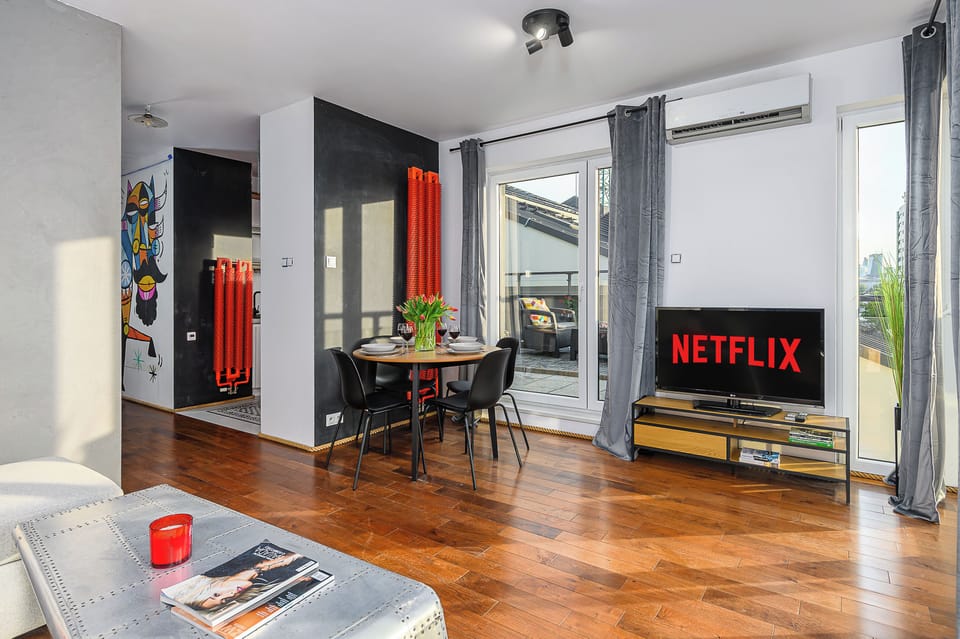 Comfort Apartment, Lanai, City View | Living area | 40-inch LCD TV with cable channels