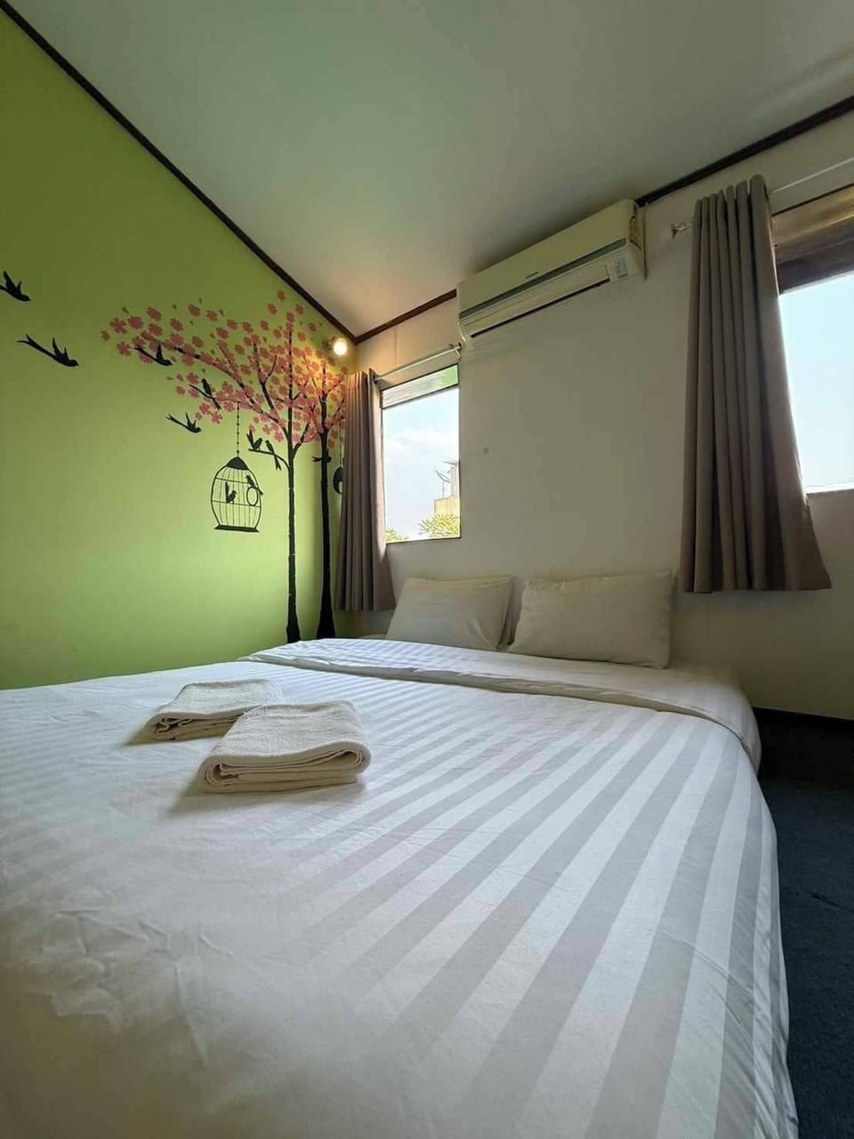 Basic Double Room, 1 King Bed | Free WiFi, bed sheets