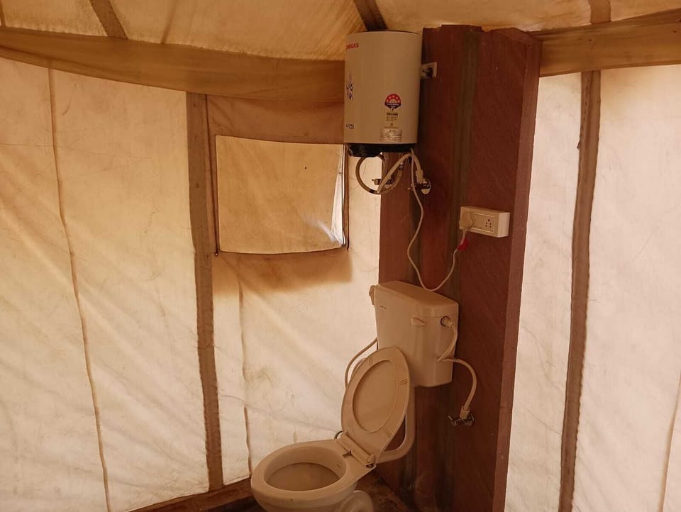 Glamping Tents | Bathroom | Shower, towels, toilet paper