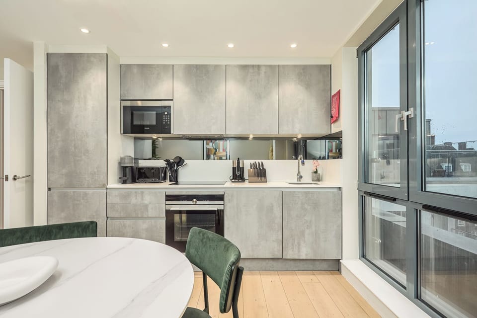 Deluxe Apartment, Balcony | Individually decorated, individually furnished, desk, laptop workspace