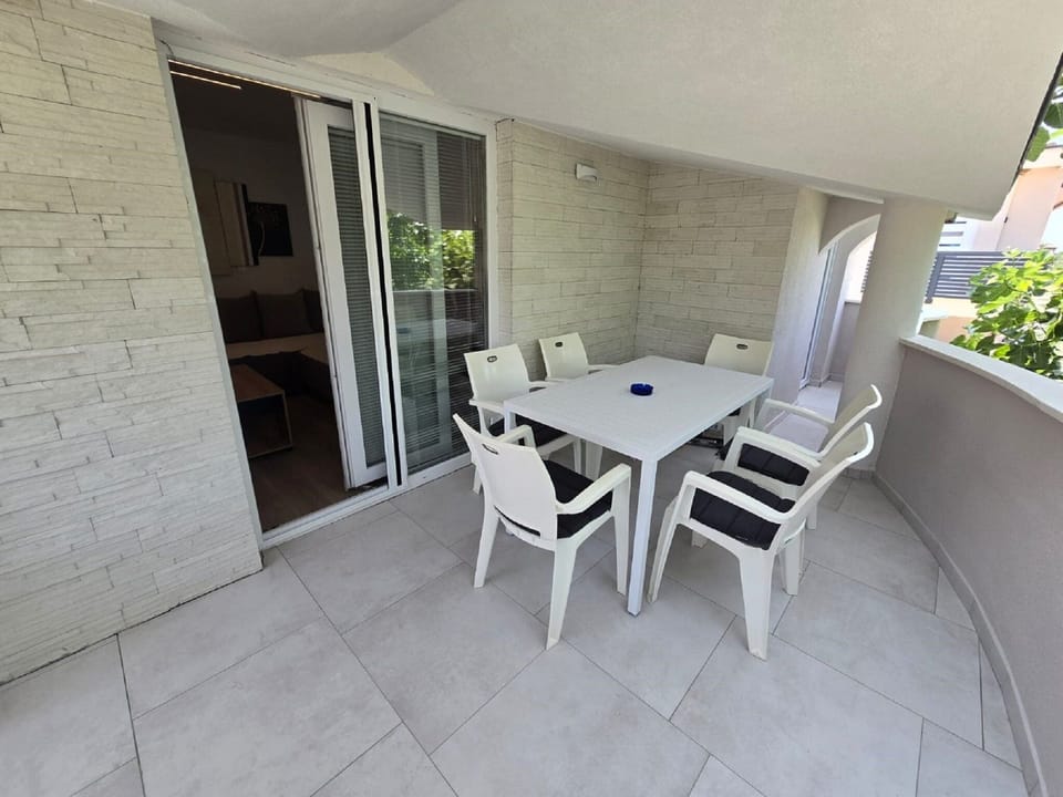 Apartment (Two Bedroom Apartment with Terrace) | Terrace/patio