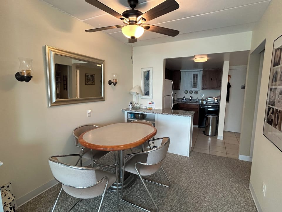 DiningArea