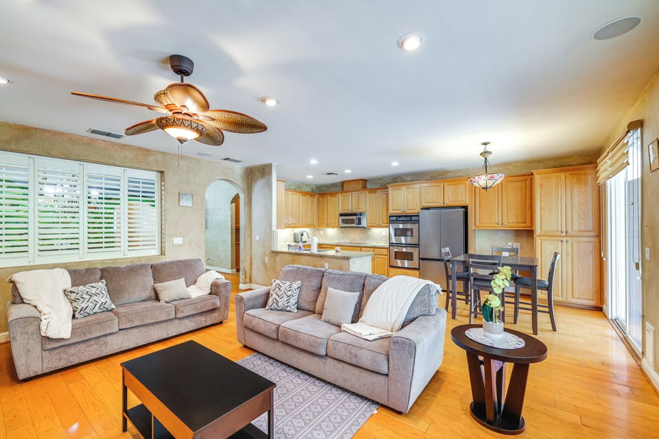 House (3 Bedrooms) | Interior