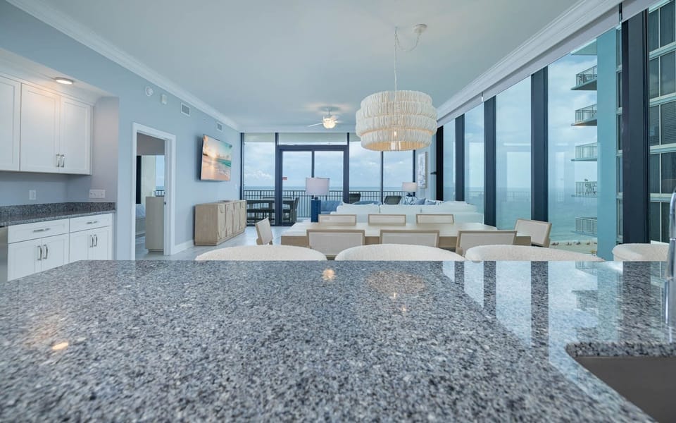 Condo, 4 Bedrooms | Interior