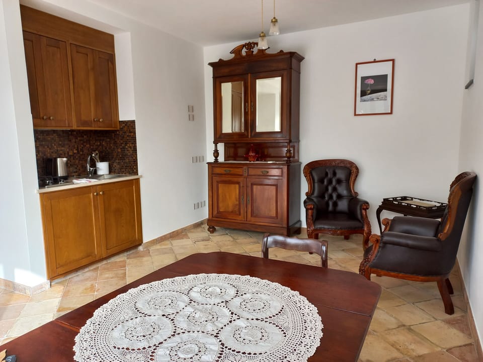 Luxury Double Room, Kitchenette, Sea View | Private kitchen | Full-size fridge