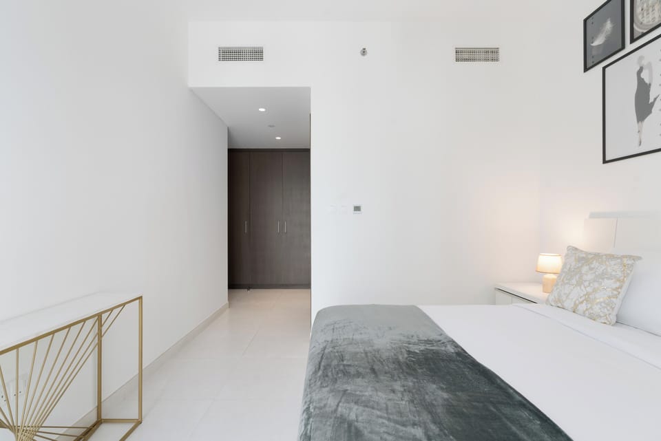 Premium Apartment, Harbor View | 2 bedrooms, in-room safe, laptop workspace, blackout drapes