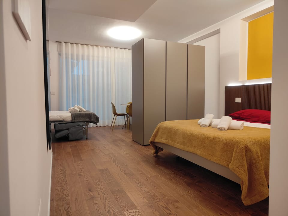 Deluxe Room, Balcony | Free WiFi