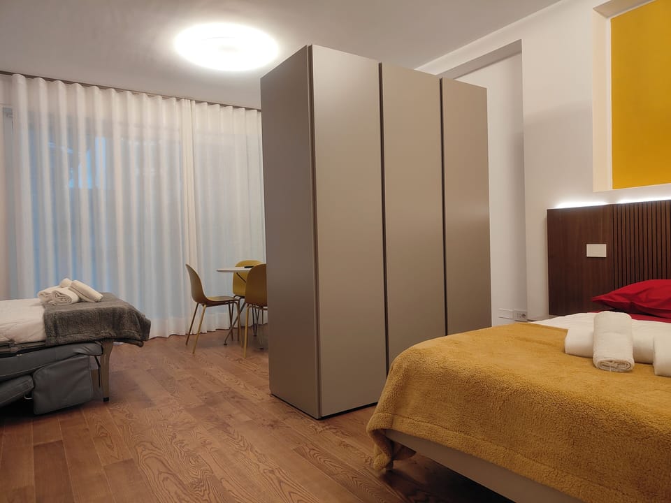 Deluxe Room, Balcony | Free WiFi