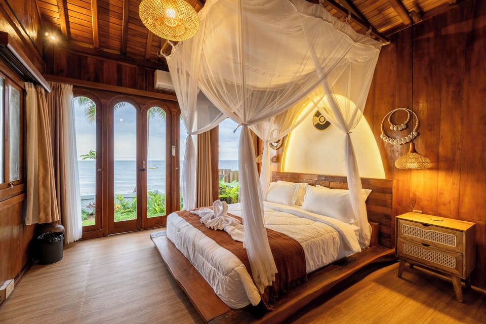 Suite, 2 Bedrooms, Ocean View, Beachfront | View from room