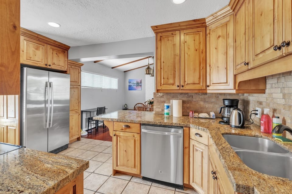 Indoors, Kitchen, Sink, Sink Faucet, Hardwood