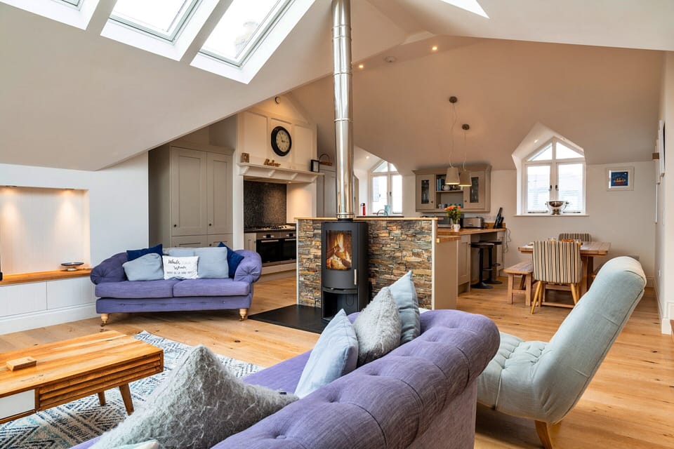 House | Living room | Flat-screen TV