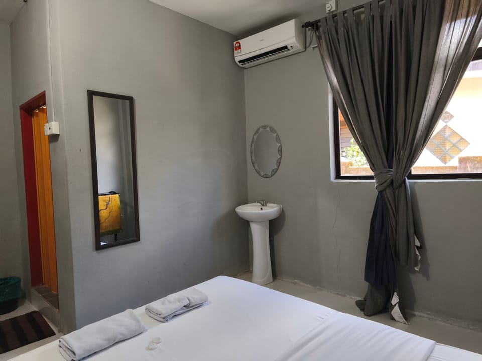 Family Suite | Free WiFi, bed sheets