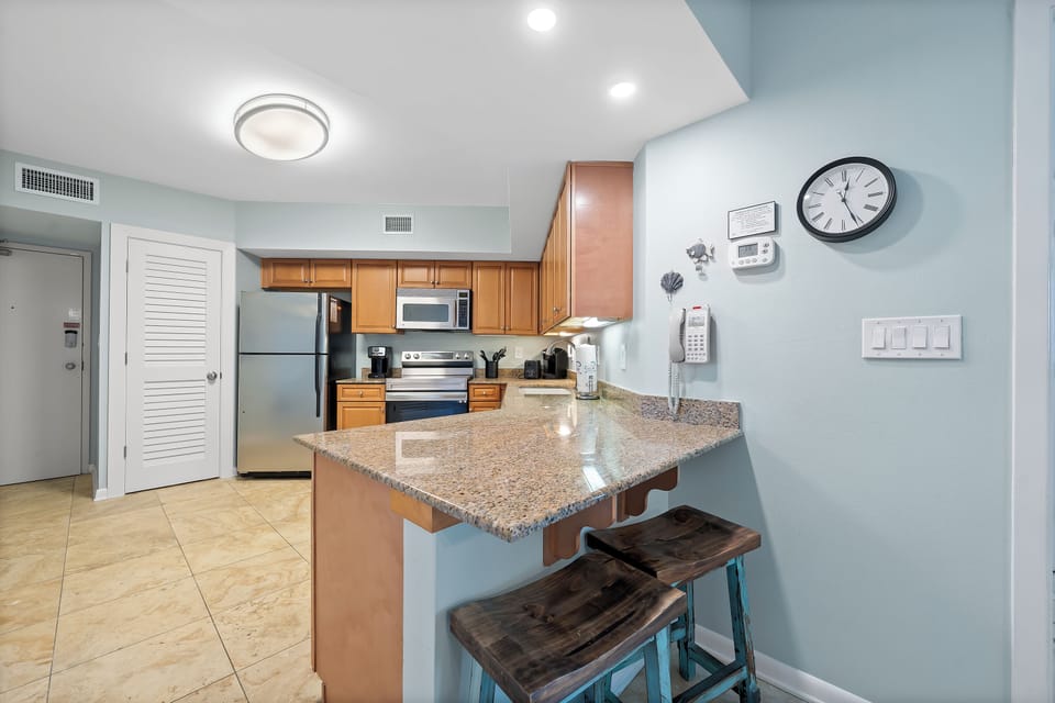 Signature Condo, 3 Bedrooms, Balcony, Pool View | Private kitchen | Stovetop, coffee/tea maker, electric kettle, toaster