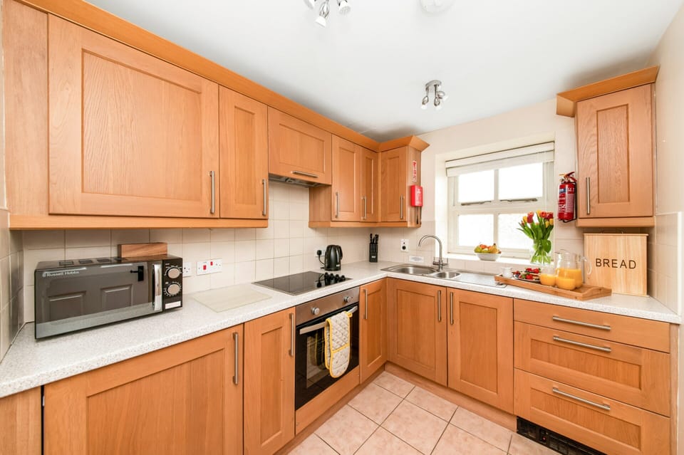 Cottage | Private kitchen | Highchair