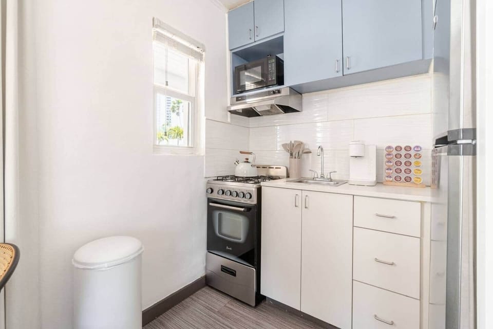 Complimentary coffee pods are included to get you started upon arrival or to enjoy a peaceful morning cup by the pool. A Keurig coffee machine, along with all cups, dishes, and utensils, are provided for your convenience.