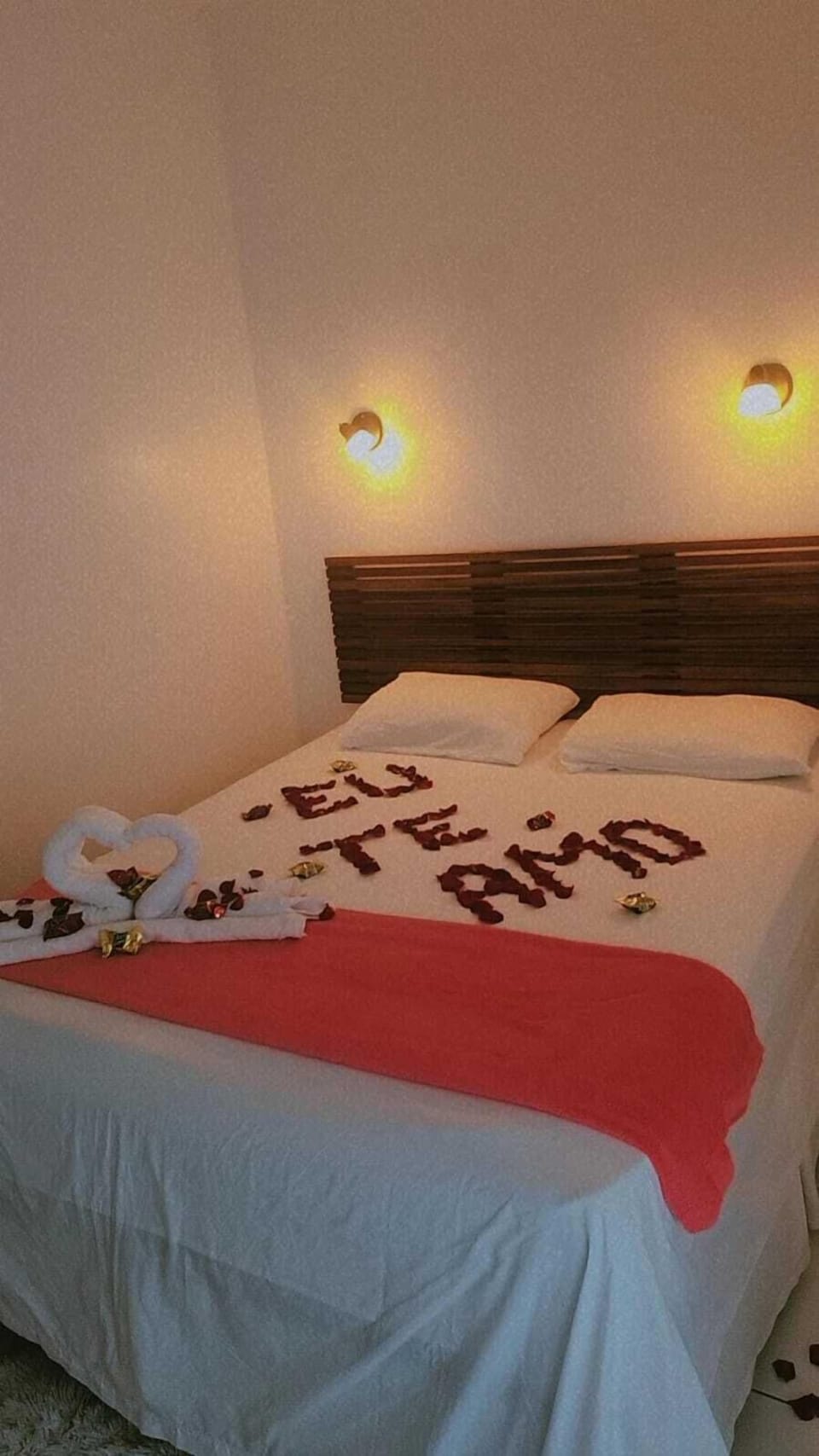 Standard Double Room | Free WiFi, bed sheets