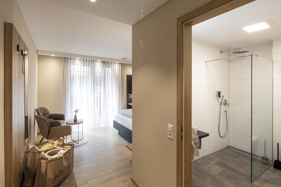 Double Room, Annex Building (Forellerie, opposite mainstreet) | Bathroom | Free toiletries, hair dryer, bathrobes, towels