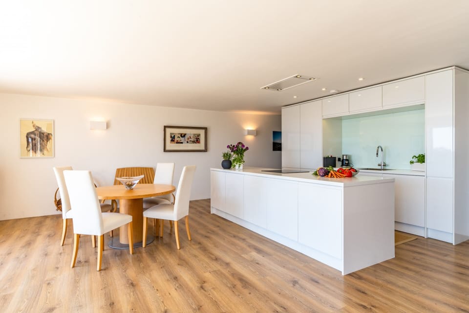 House | Dining