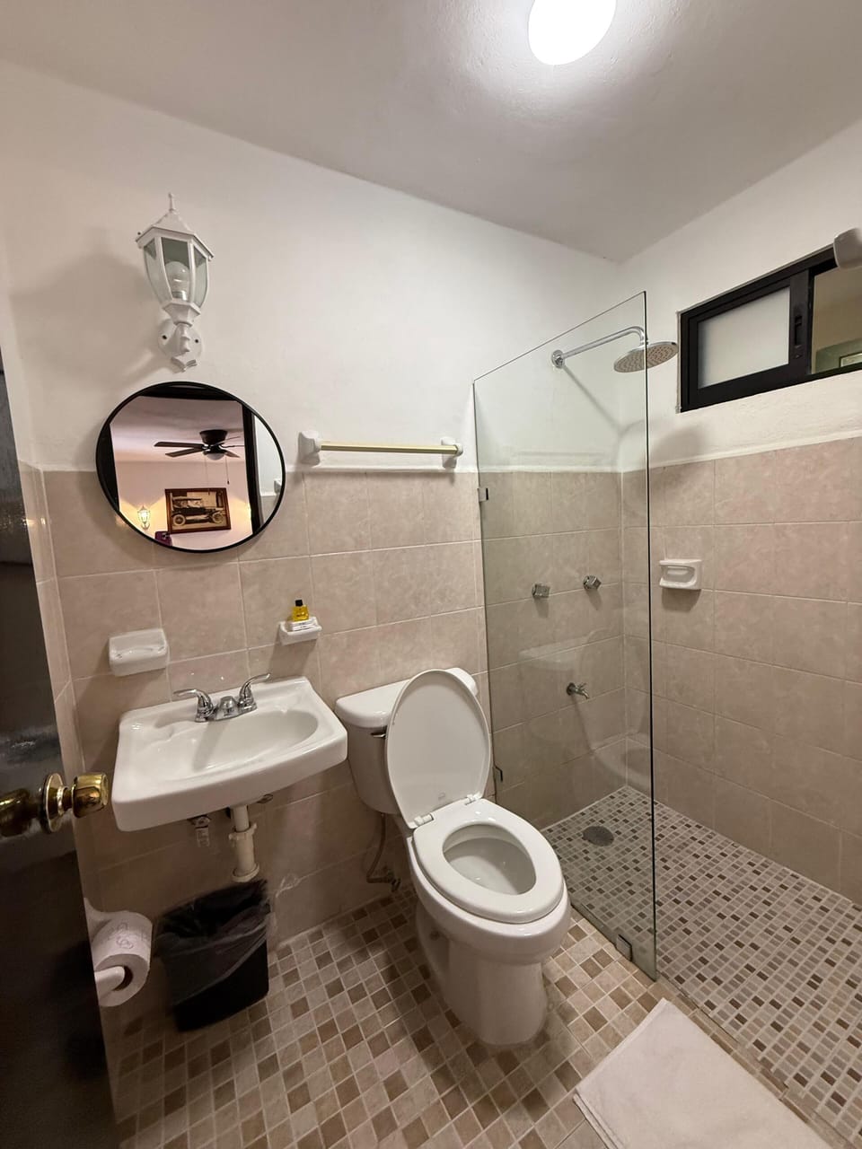 Shower, towels, soap, shampoo