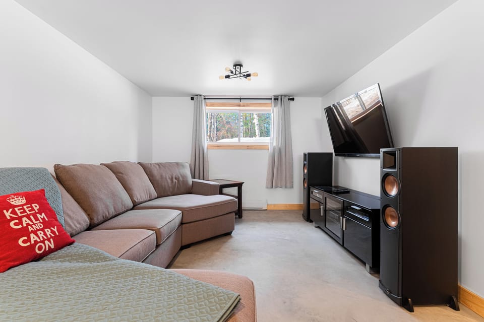 Family room - Basement
