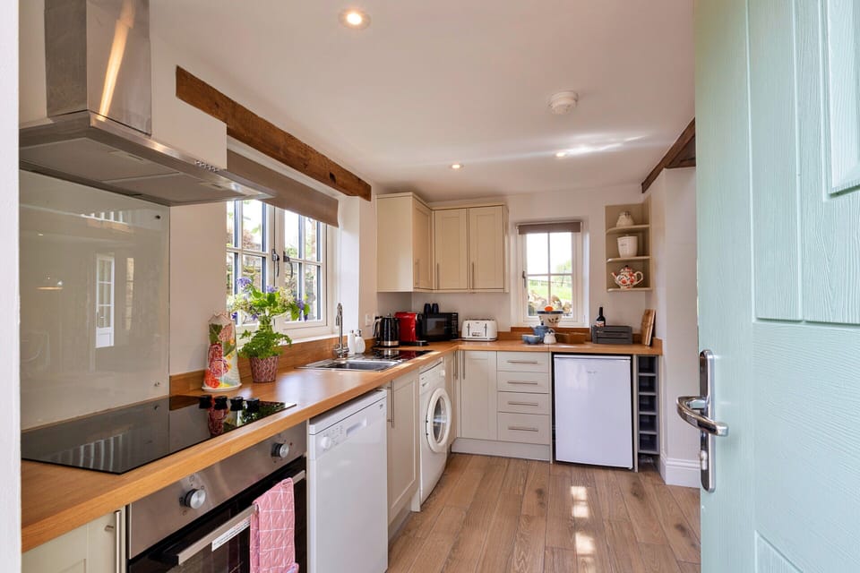 Cottage | Private kitchen | Highchair