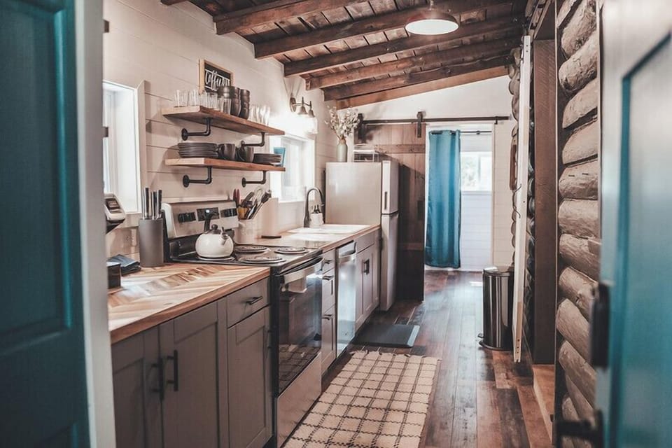 Fully Stocked Kitchen