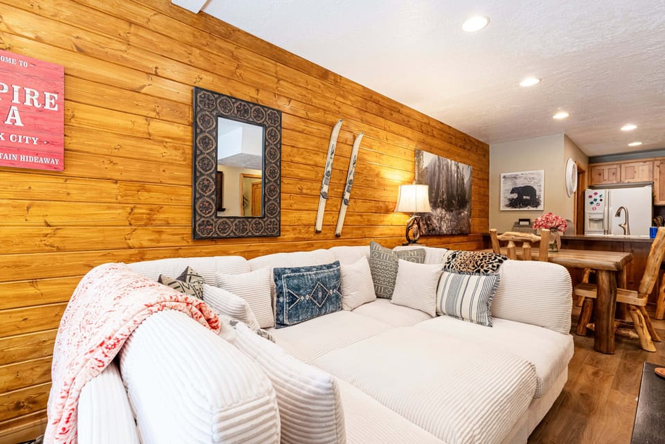 Living Room with fresh furnishings