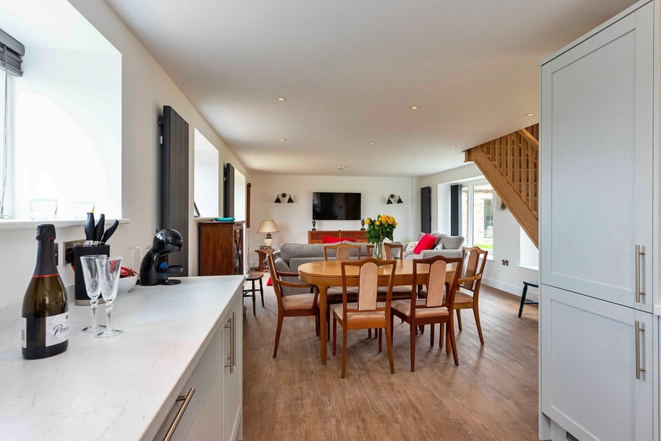 House | Dining
