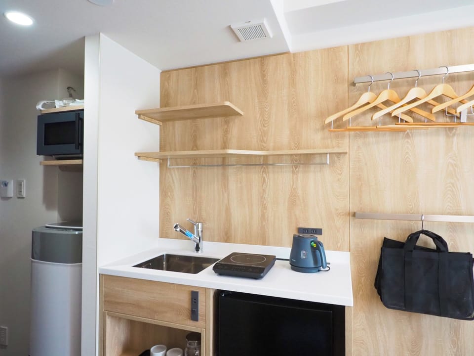 Double Room, Non Smoking (Kitchen,washing machine,microwave) | Private kitchen | Fridge, microwave, freezer