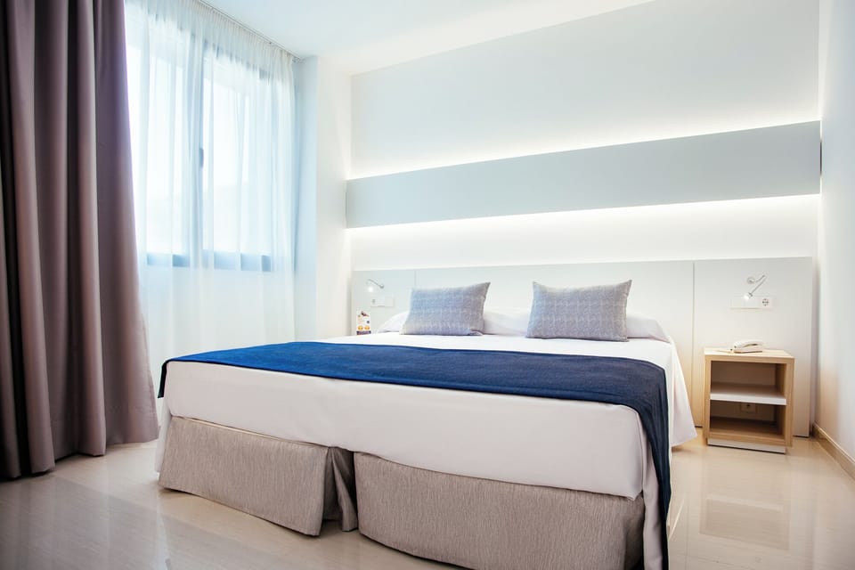 In-room safe, iron/ironing board, free WiFi, bed sheets