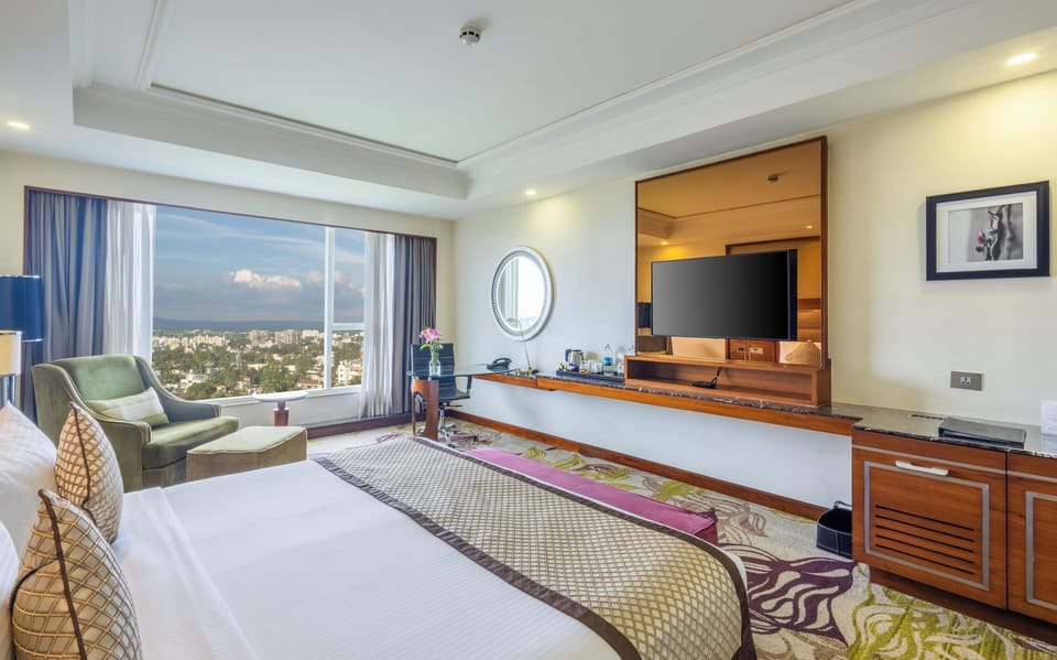 In-room safe, desk, blackout drapes, soundproofing