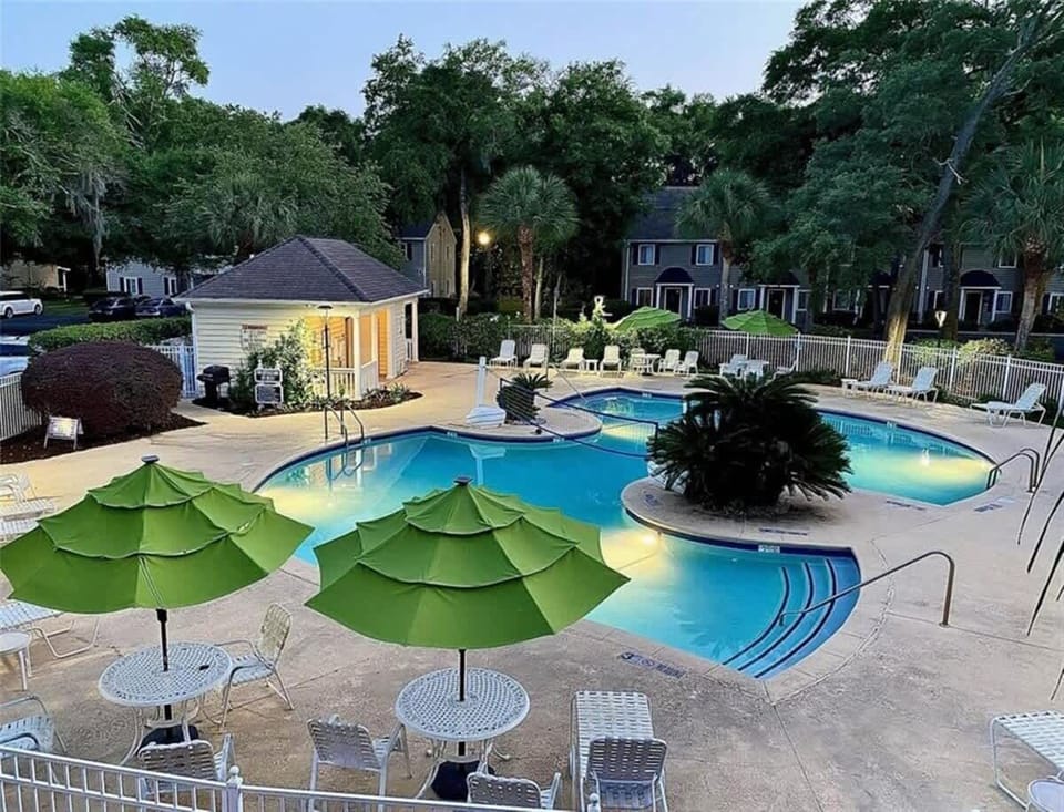 Shared Community Pool