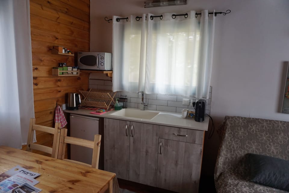 Family Chalet, 1 Bedroom, Jetted Tub | Private kitchen | Fridge, microwave, electric kettle, toaster
