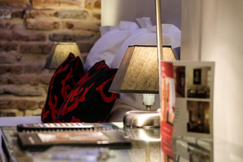 Premium bedding, pillowtop beds, minibar, desk