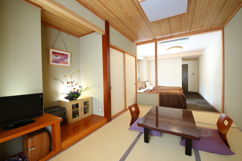 Japanese Western Room  | In-room safe, desk, iron/ironing board, free WiFi