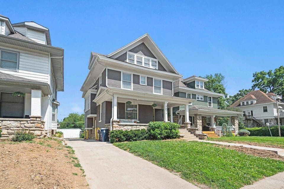 Large historic home in Midtown Kansas City