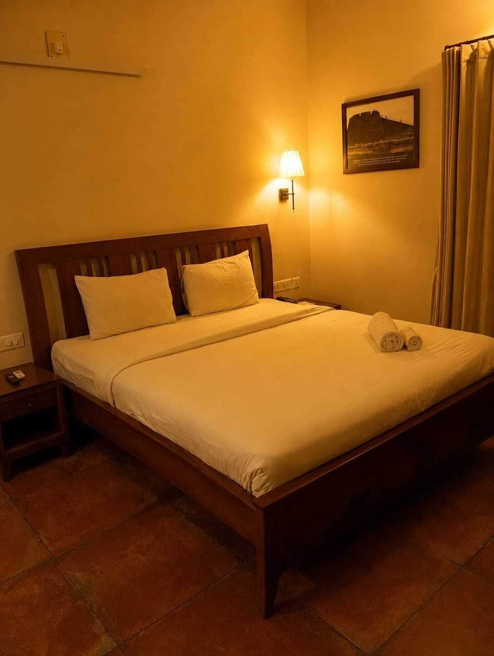 Deluxe Double Room | Egyptian cotton sheets, premium bedding, desk, laptop workspace