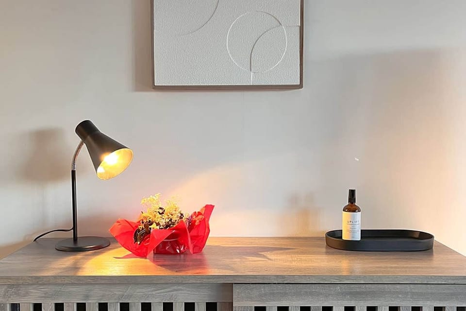 House | 1 bedroom, desk