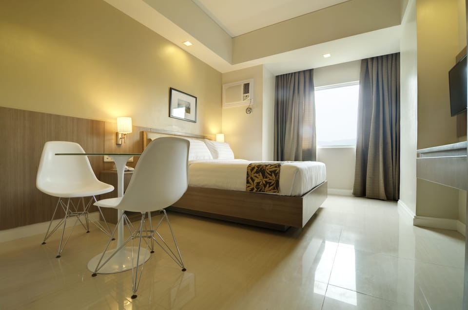 Executive Pad | In-room dining