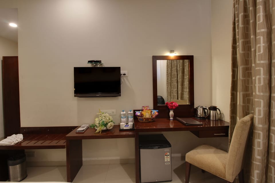 Sai Grand Room (Royale Family Room) Complimentary Shuttle Pick Up & Drop To Sai Baba Temple (Gate-3) | Premium bedding, minibar, in-room safe, desk