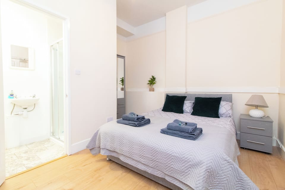 Double Room | Free WiFi