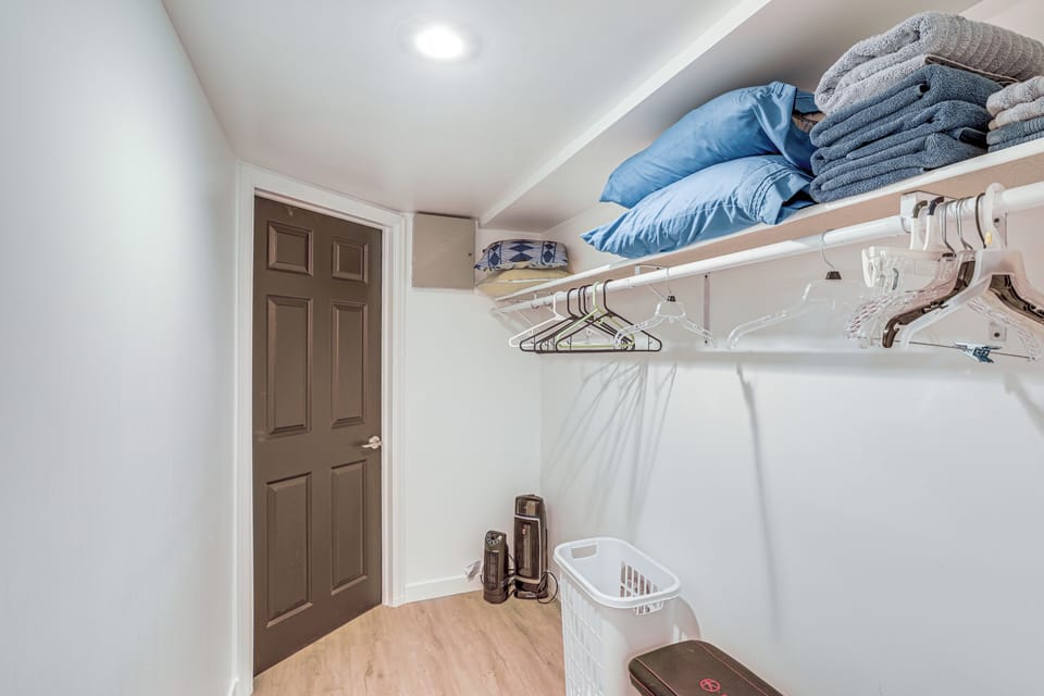 Apartment (1 Bedroom) | Interior