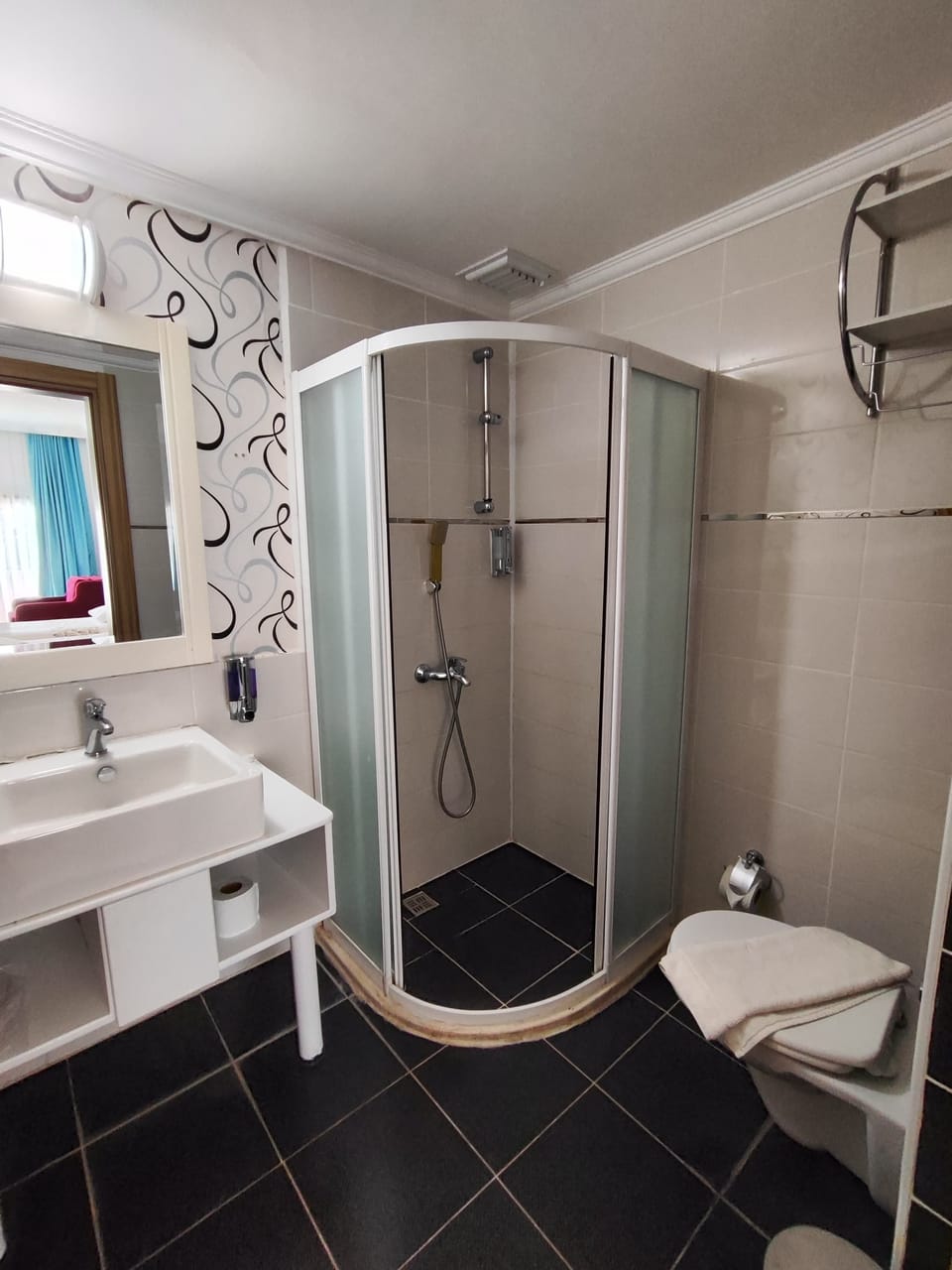 Family Twin Room, Balcony, City View | Desk, free WiFi