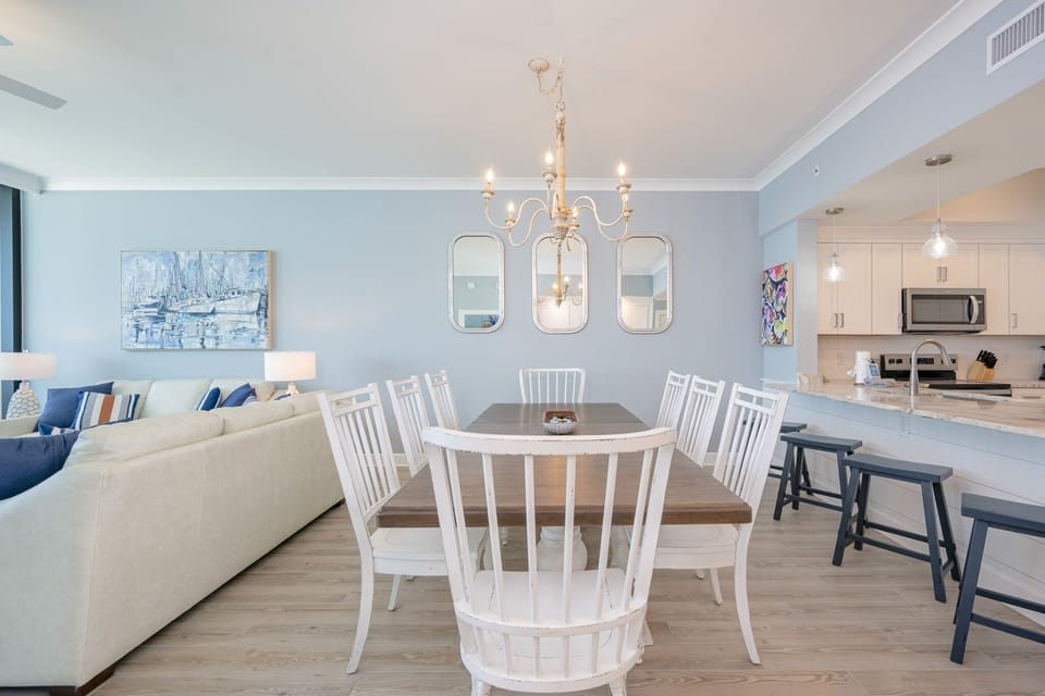 Condo, 3 Bedrooms | Dining
