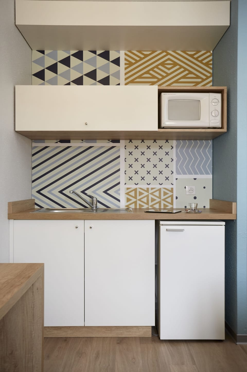 Studio | In-room safe, desk, soundproofing, iron/ironing board