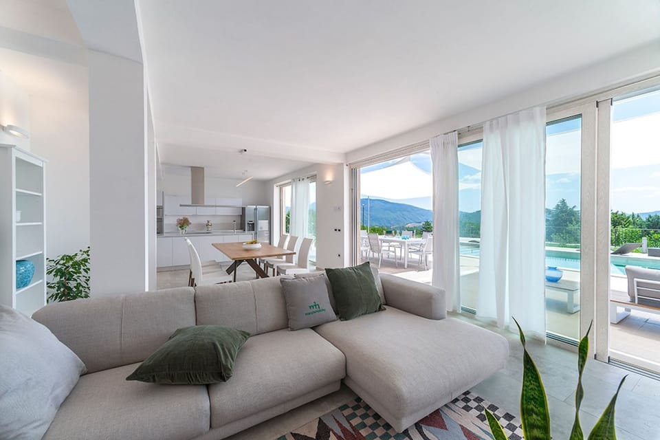 Villa, Smoking | 4 bedrooms