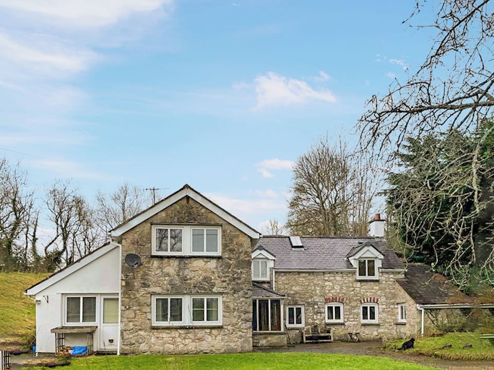 Exterior | Tyn Y Celyn - Tyn Y Celyn Holidays, Mold