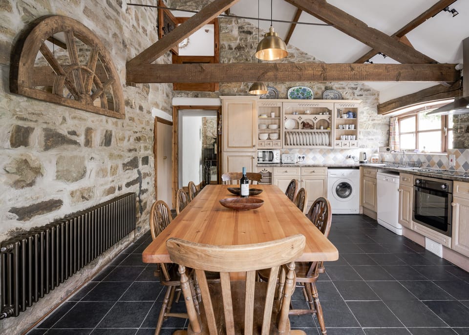 Cottage | Dining