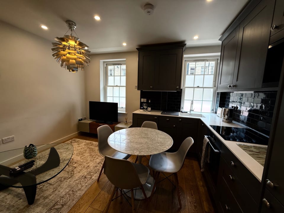 Apartment | Private kitchen | Fridge, microwave, oven, stovetop