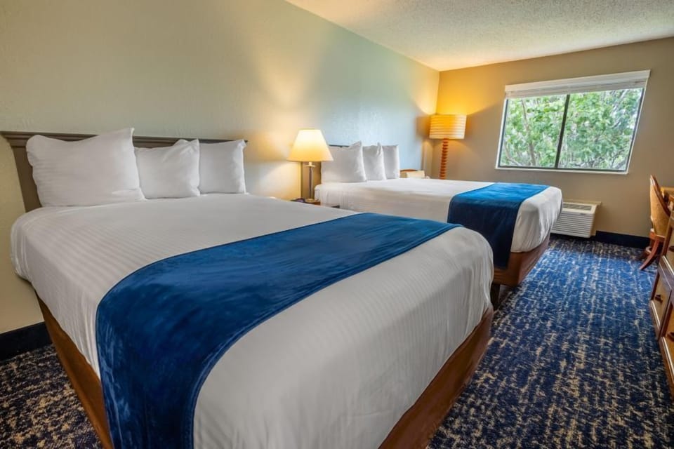 In-room safe, free WiFi